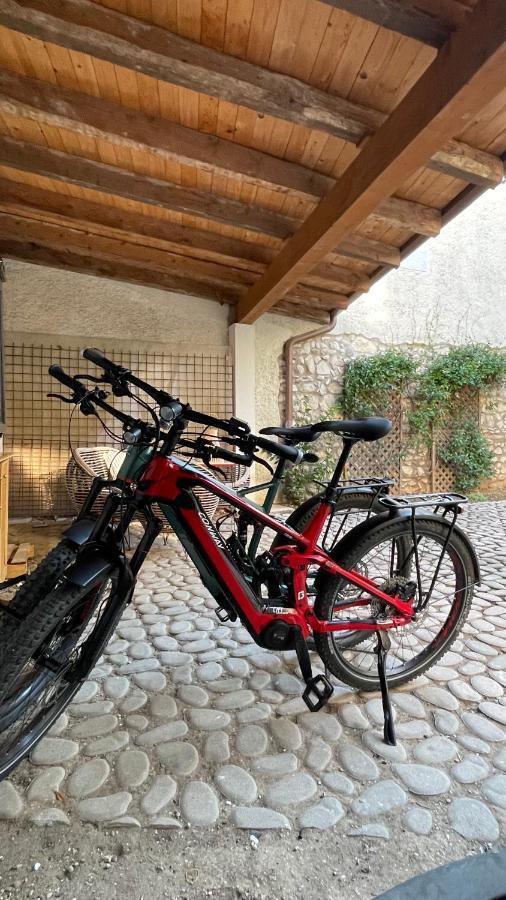 Borgo Dei Sogni Apartman San Felice del Benaco Kültér fotó
