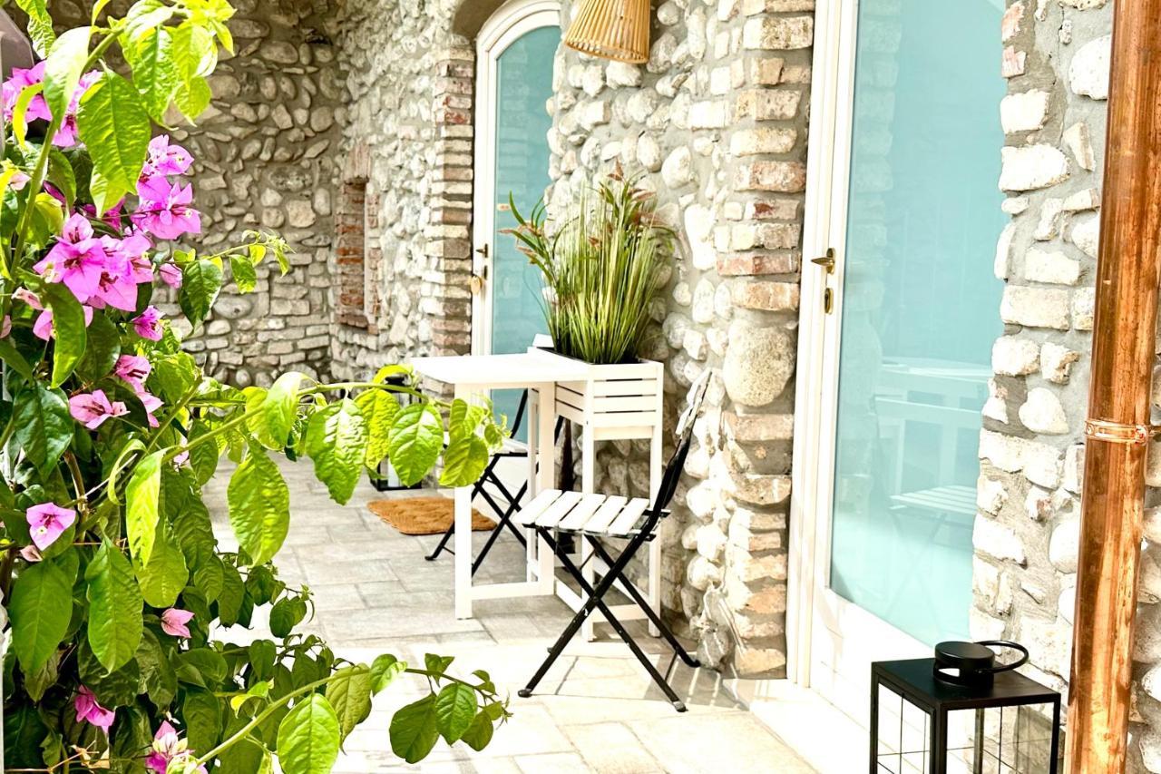 Borgo Dei Sogni Apartman San Felice del Benaco Kültér fotó